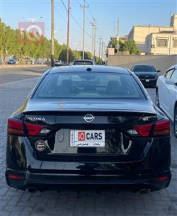 نيسان ألتيما